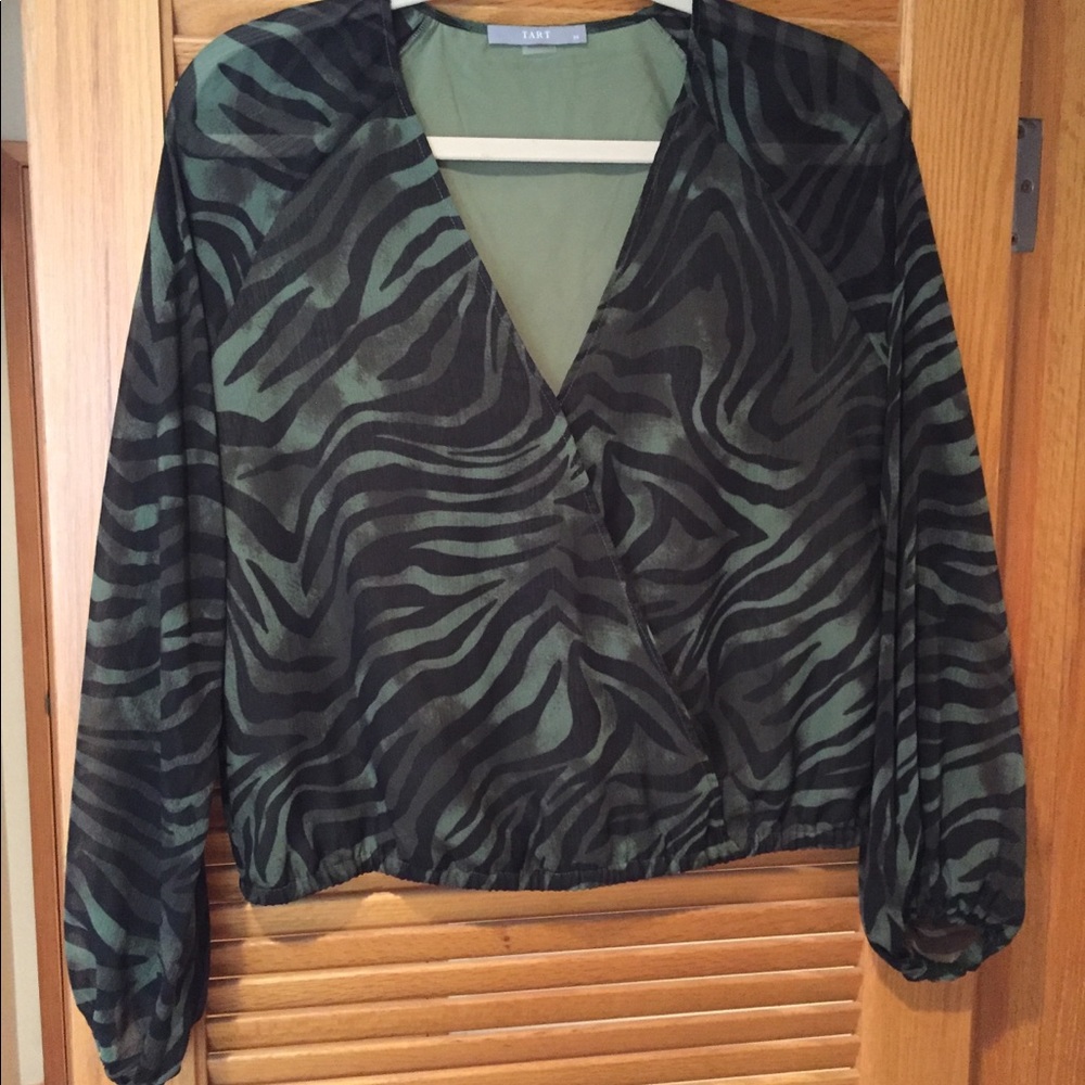 Tart brand Celeste top